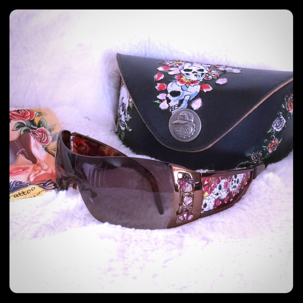Ed Hardy Beautiful Women's Sunglasses